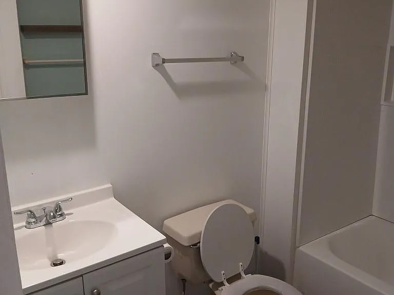 104 Ash St — Photo 12
