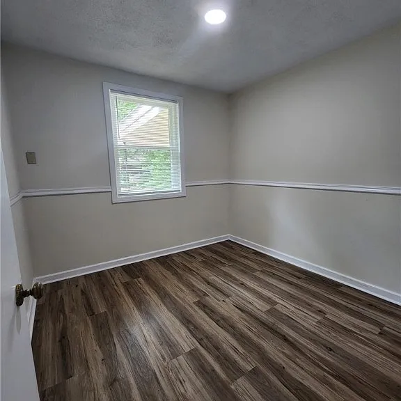 1524 Laberta Ct — Photo 3