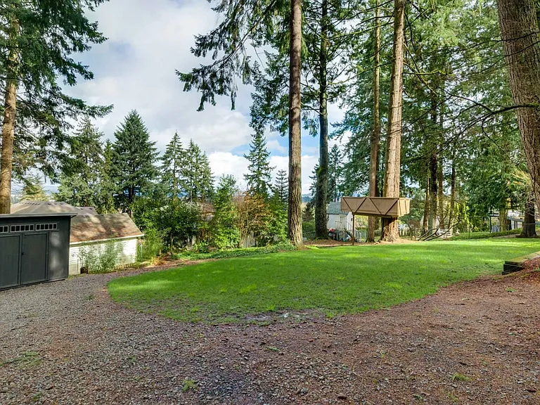 13585 SW Fern St — Photo 30
