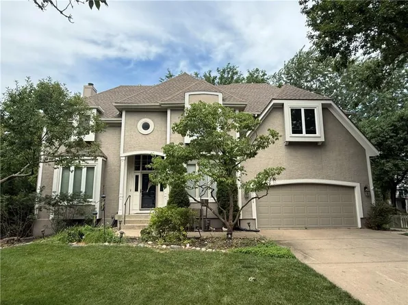13112 Meadow Ln, Leawood, KS 66209