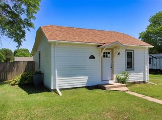 802 Main St, Victoria, KS 67671