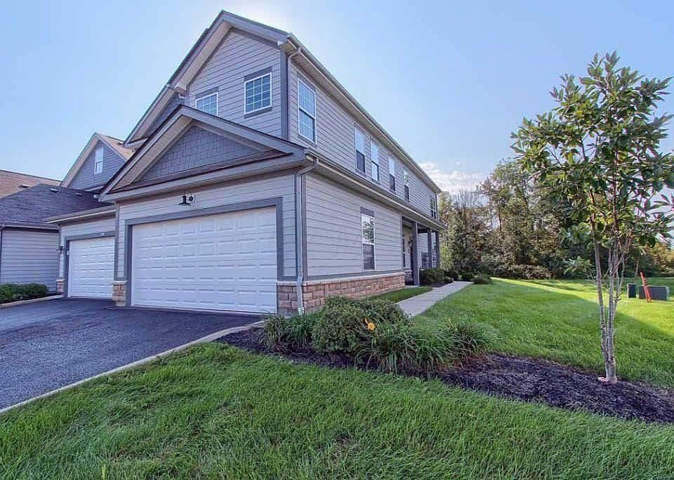 1st image of 584 Redwood Ln