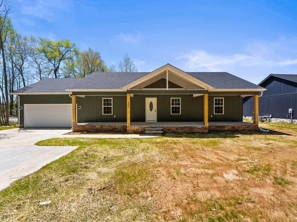 208 Linda Ln, Tullahoma, TN 37388
