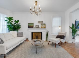 394 E 8th St, Brooklyn, NY 11218