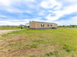 712 Lcr 456, Groesbeck, TX 76642
