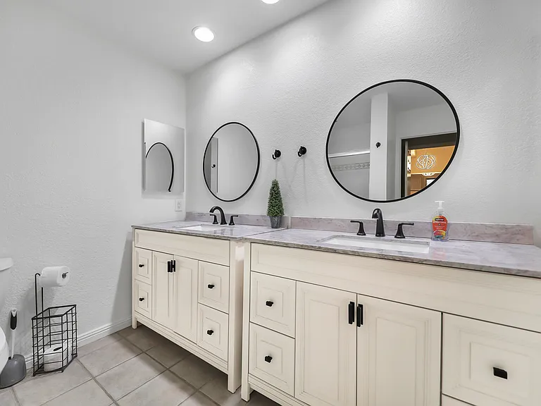 166 Wimbledon Ct — Photo 14