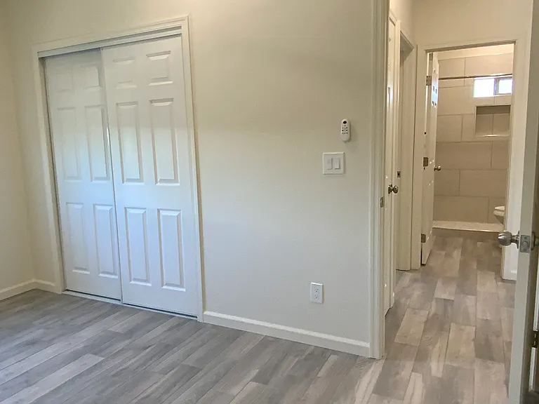 5663 E Calle Aurora #2 — Photo 8