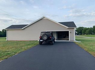 1176 New Salem Rd, Glasgow, KY 42141