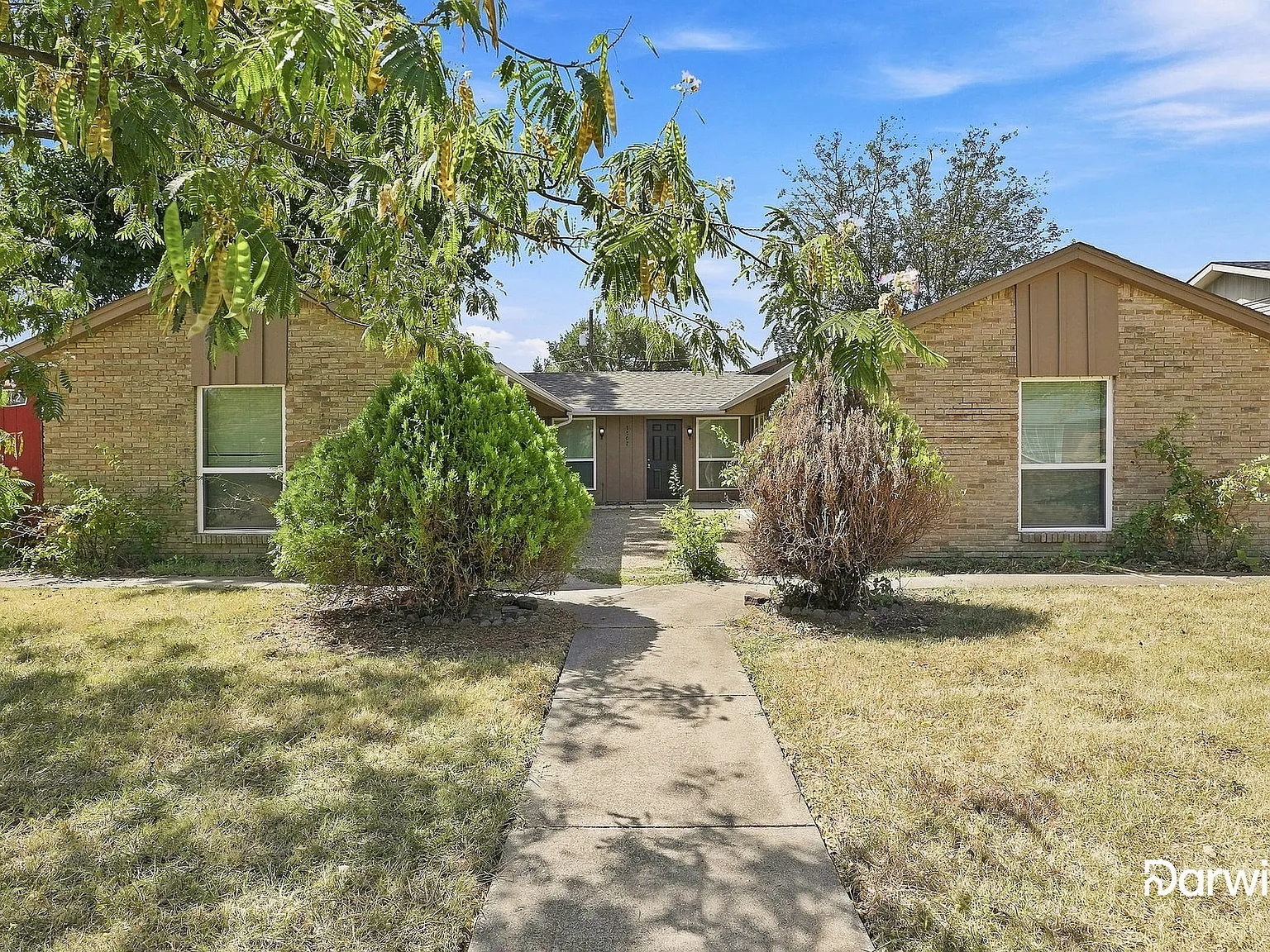 4 bed, 2.0 bath, 2172 sqft, $2,280 — Photo 1