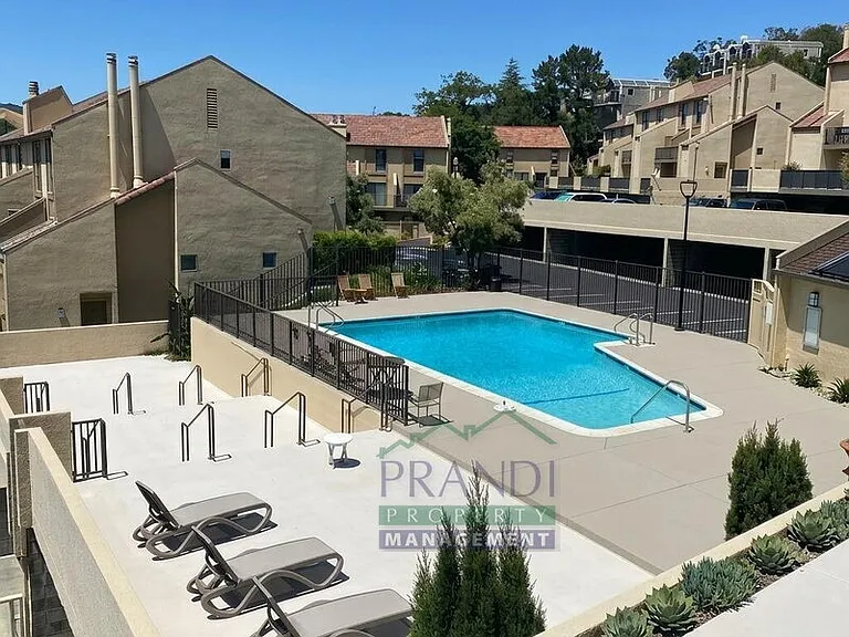 100 Marin Center Dr #64 — Photo 15