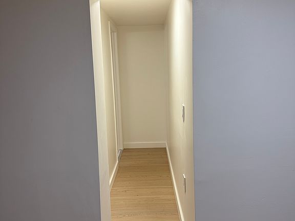2nd image of 457 Green St #C