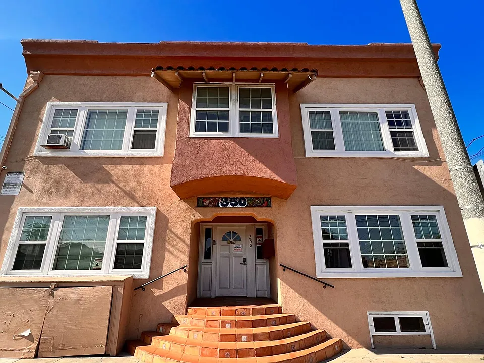 350 W 14th St #1