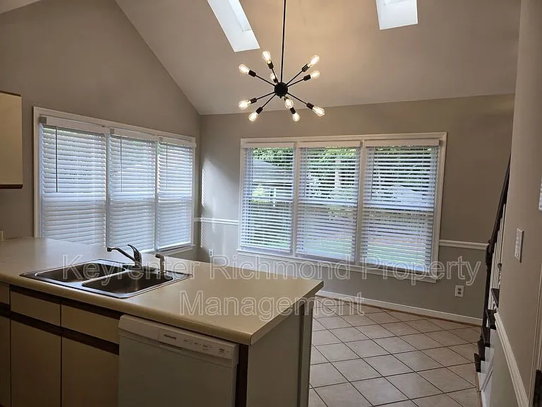 5204 Reids Pointe Rd — Photo 10