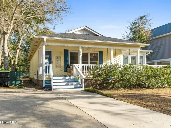 104 SE 36th Street, Oak Island, NC 28465
