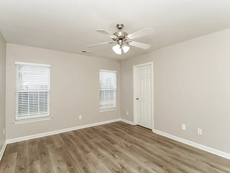 254 Highland Falls Blvd — Photo 10