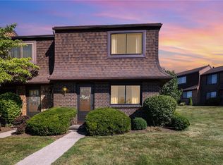 124 Surrey Hill Way, Rochester, NY 14623