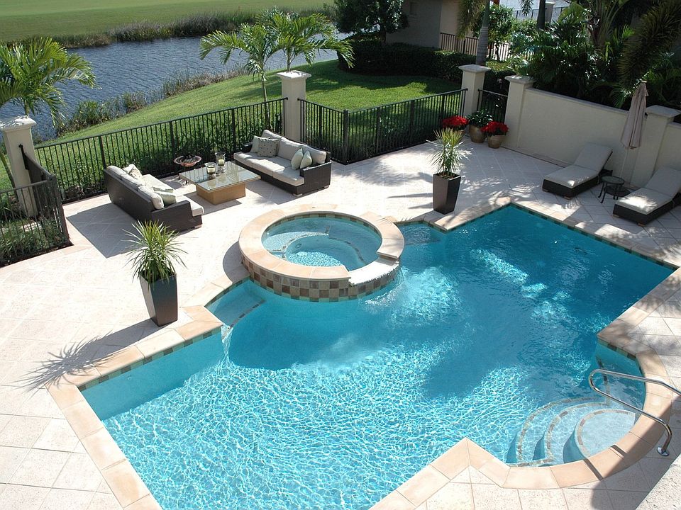 Newly Extended patio offers wonderful outdoor entertaining