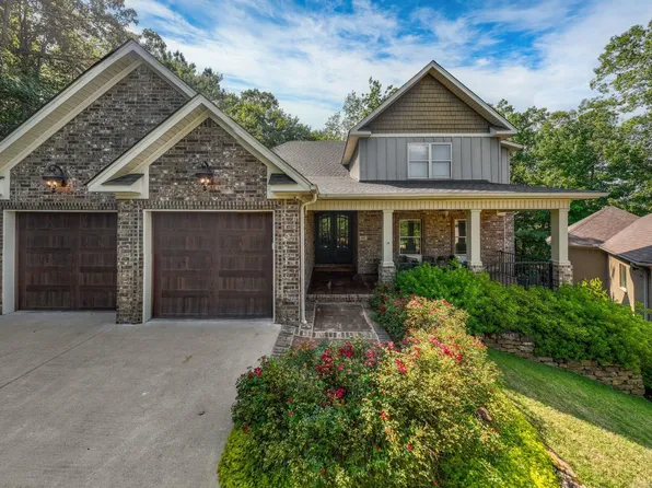 151 Cove Creek Ct, Little Rock, AR 72211