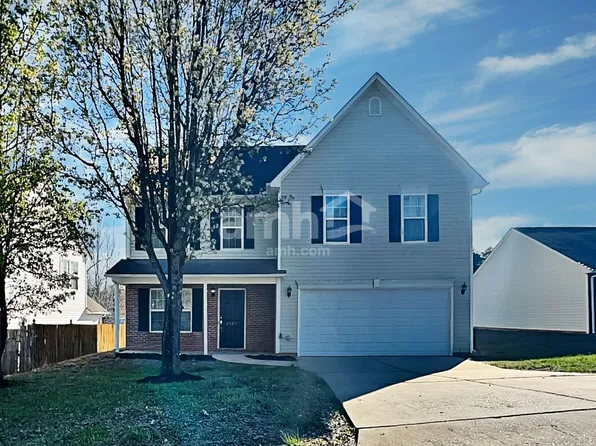 2307 Sidney Porter Dr, Greensboro, NC 27405