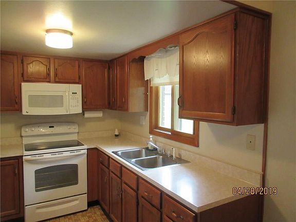 4th image of 6059 Portia Dr