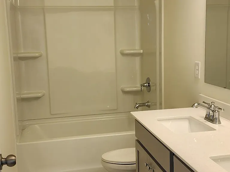 1544 Banham Dr — Photo 16