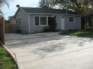 454 Hill Dr, Vista, CA 92083