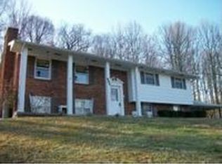 495 Wine Cir, Blountville, TN 37617
