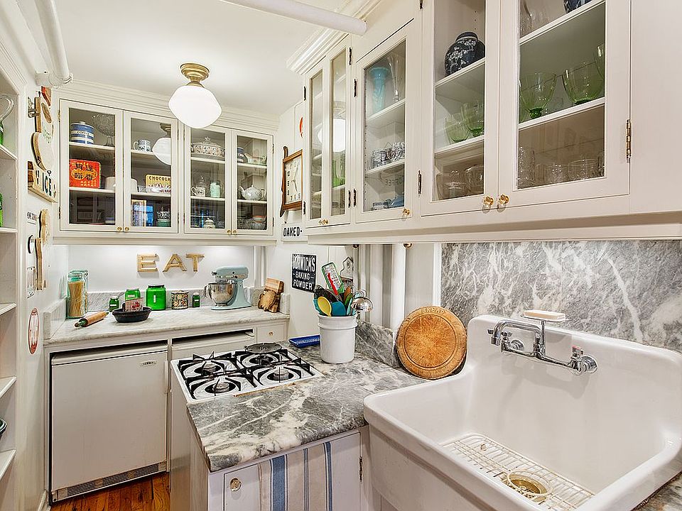 1st image of 340 W 11th St APT 1