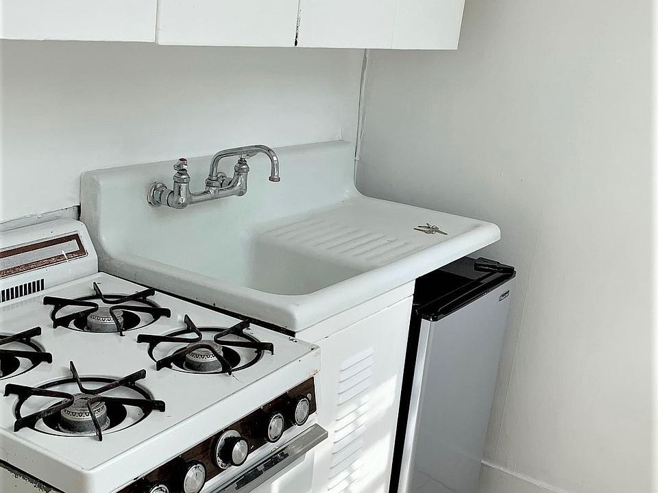 2nd image of 46 S Russell St #6