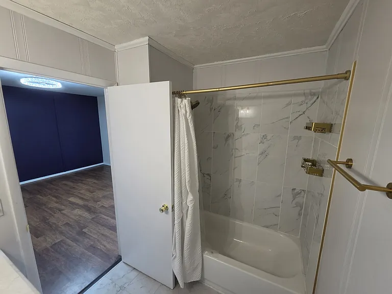 800 W Beechtree Ln — Photo 20
