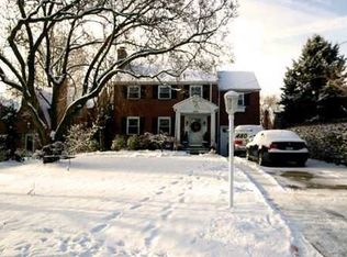 480 Willow Dr, Pittsburgh, PA 15243