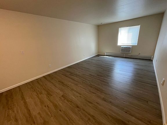 4th image of 2182 Carstensen Ln #209