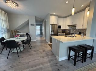 2689 Parkway Dr #19, Surrey, BC V4P0C3