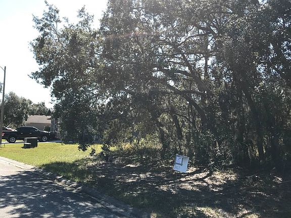 4th image of 18029 Oggie Ln