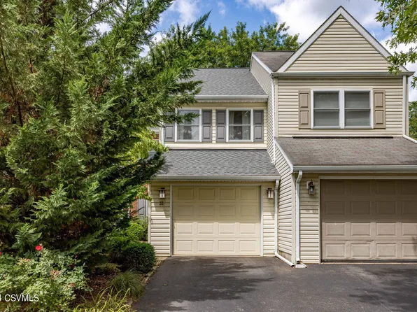 22 Banyan St, Selinsgrove, PA 17870