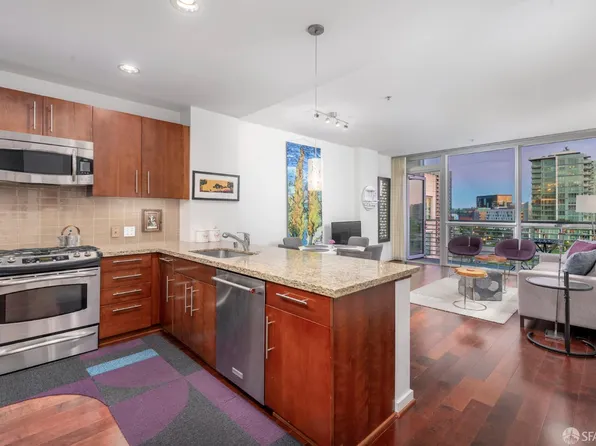 325 Berry St APT 717, San Francisco, CA 94158