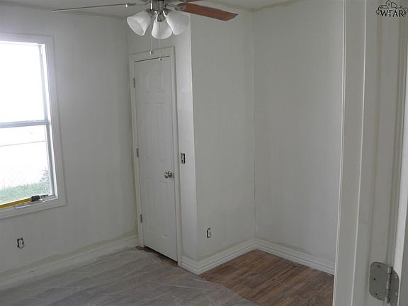 4th image of 4724 Bonny Dr