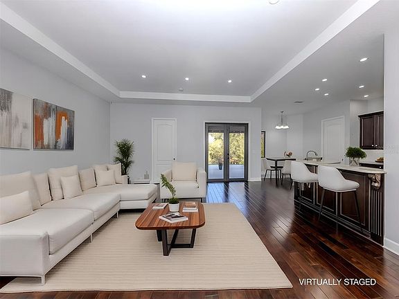 3rd image of 2107 Johannesberg Rd