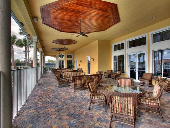 4th image of 6435 Oxford Cir Unit 104
