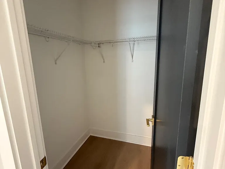 7517 Ridge Ave — Photo 8