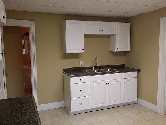 4th image of 47 E Buffalo St APT 3