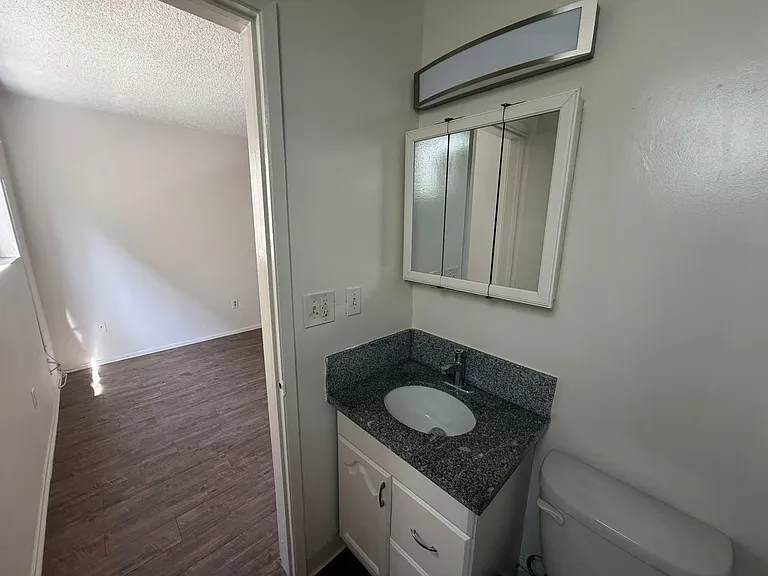 i4026 — Photo 11