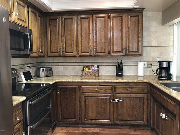 5th image of 2365 N Cragmont Ct