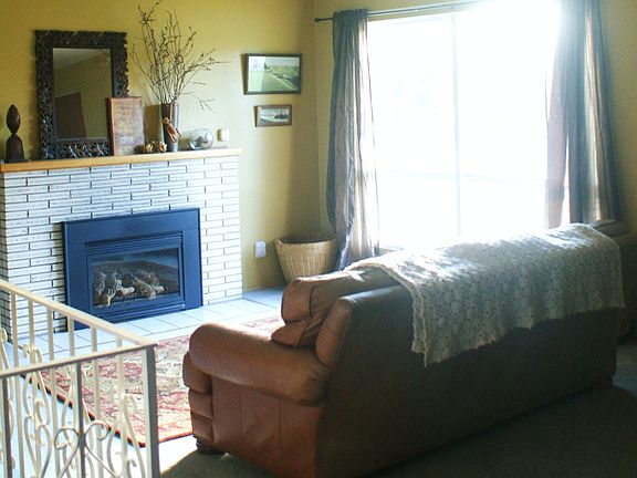 3rd image of 115 Saranac Dr