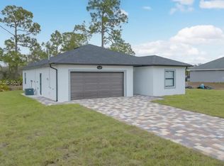 12 W 15th St, Lehigh Acres, FL 33972