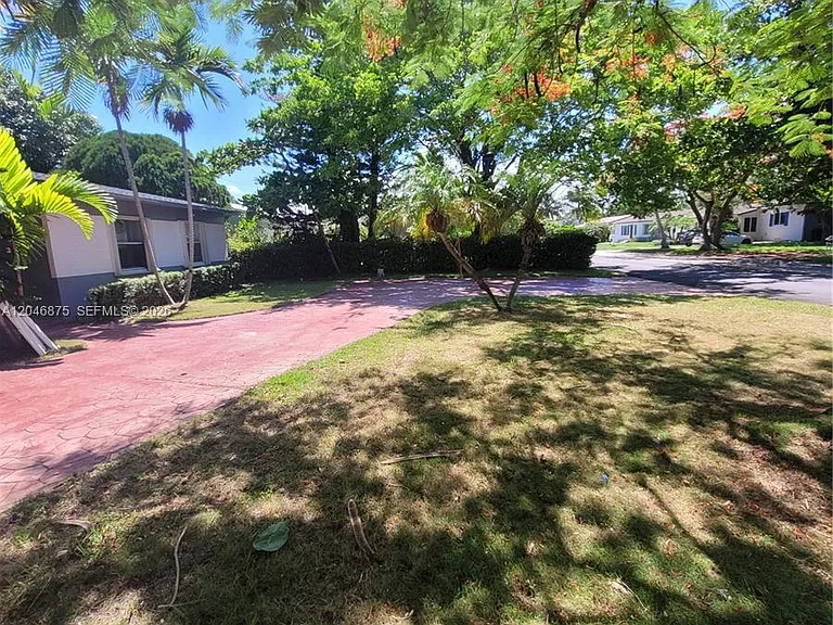 1132 Moffett St — Photo 34