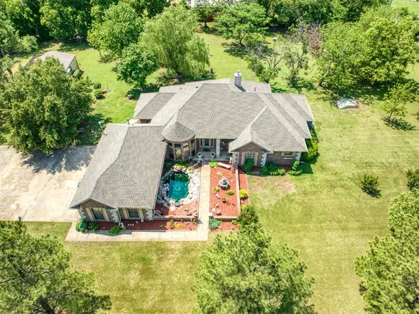 11001 S Eastside Dr, Moore, OK 73165