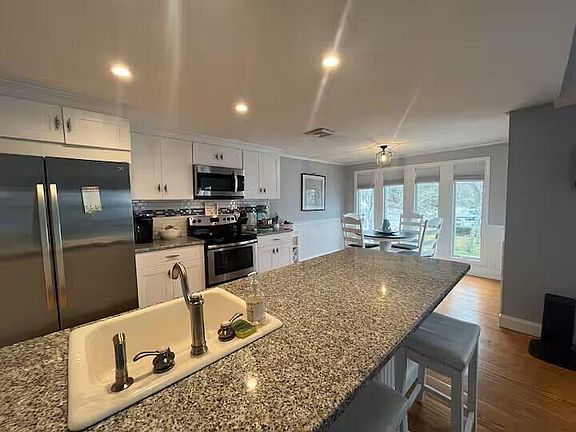 3rd image of 212 Orleans Road APT D