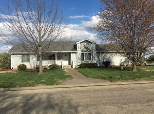 806 N 3rd Ave, Minneapolis, KS 67467