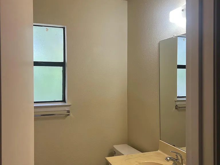 11429 Ptarmigan Dr #B — Photo 12